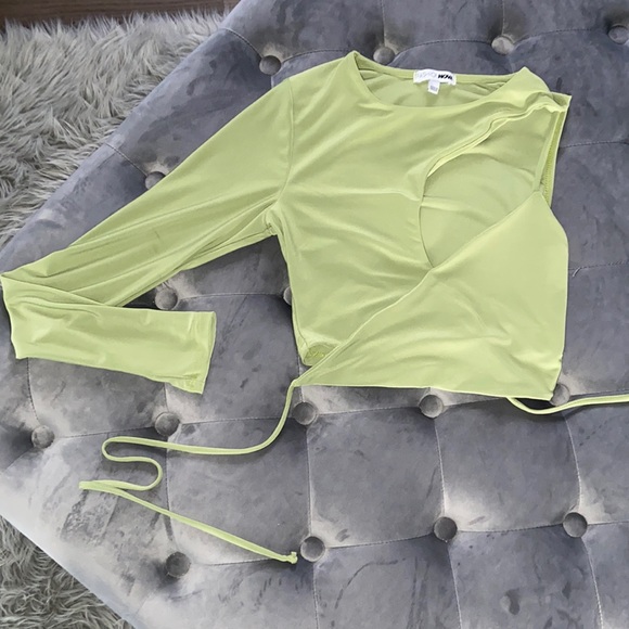 Fashion Nova Tops - One sleeve top